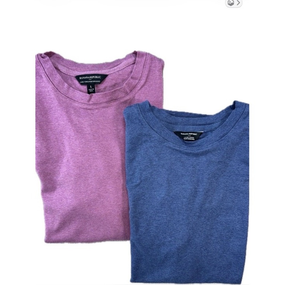 Bundle of Two Banana Republic Luxe Touch Performance Tees Size Large